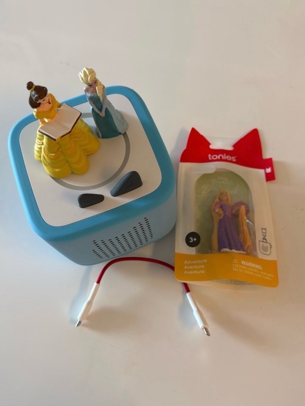 Tonies Blue Audio Player with Disney Princess Figures